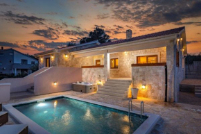 Villa Alora